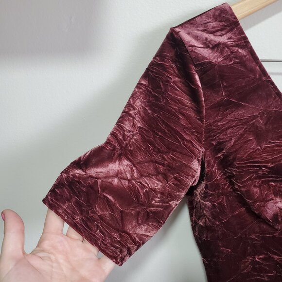 & OTHER STORIES NWT Velvet Jacquard Bodysuit SS Stretch V-Neck Burgundy Womens 6 - Picture 3 of 15
